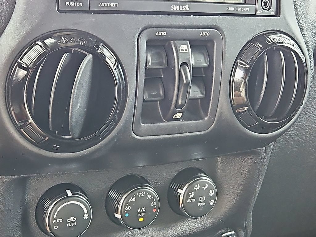 2015 Jeep Wrangler Unlimited Altitude