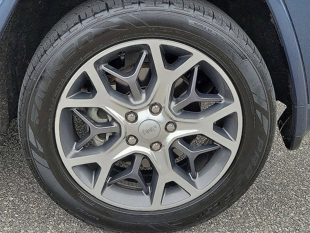 2019 Jeep Grand Cherokee Overland 4x2