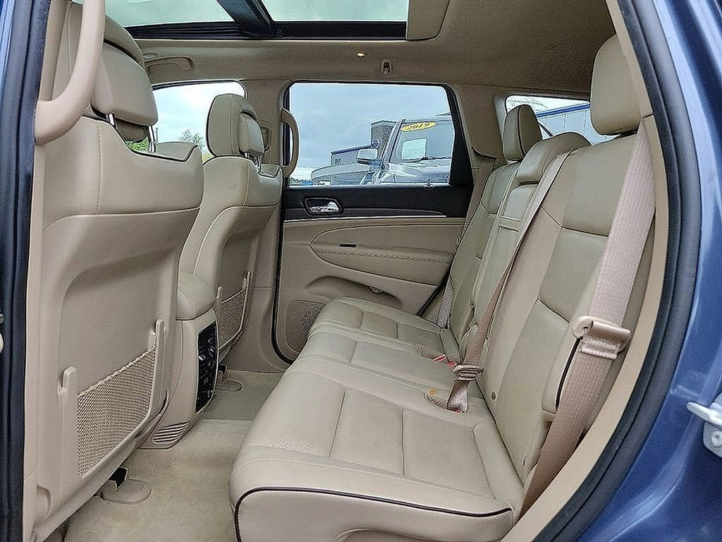 2019 Jeep Grand Cherokee Overland 4x2