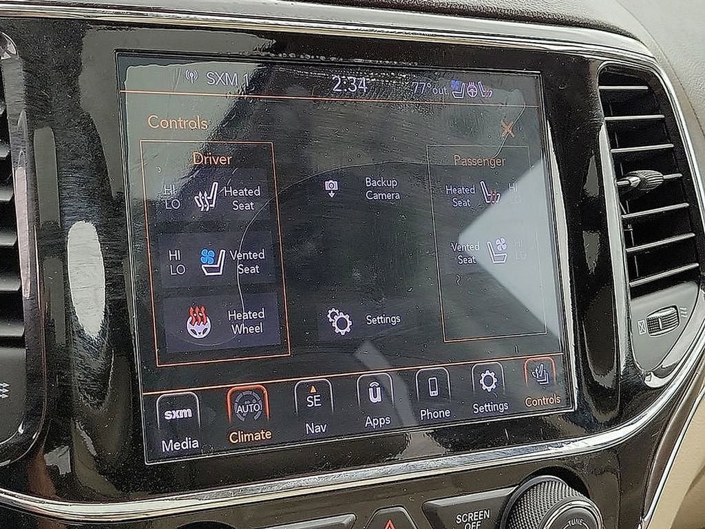 2019 Jeep Grand Cherokee Overland 4x2