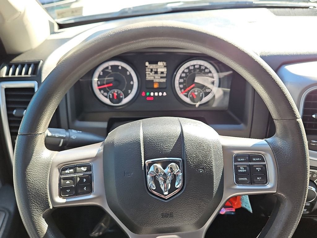 2021 RAM 1500 Classic SLT Crew Cab 4x4 6'4" Box