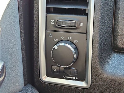 2021 RAM 1500 Classic SLT Crew Cab 4x4 6'4" Box