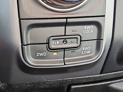 2021 RAM 1500 Classic SLT Crew Cab 4x4 6'4" Box