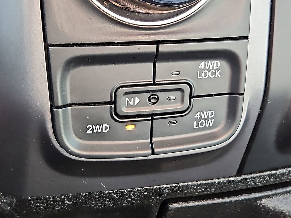 2021 RAM 1500 Classic SLT Crew Cab 4x4 6'4" Box