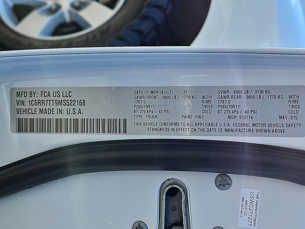 2021 RAM 1500 Classic SLT Crew Cab 4x4 6'4" Box