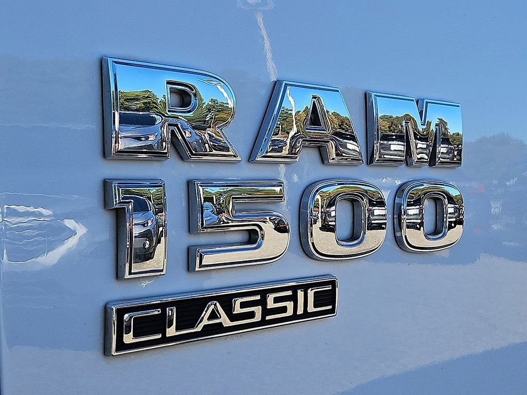 2021 RAM 1500 Classic SLT Crew Cab 4x4 6'4" Box