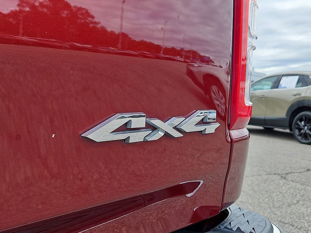 2020 RAM 1500 Big Horn Quad Cab 4x4 6'4" Box