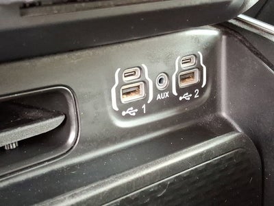 2020 RAM 1500 Big Horn Quad Cab 4x4 6'4" Box