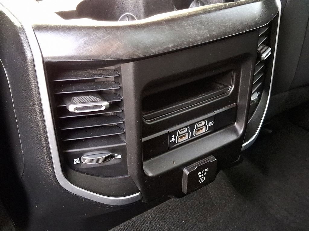 2020 RAM 1500 Big Horn Quad Cab 4x4 6'4" Box