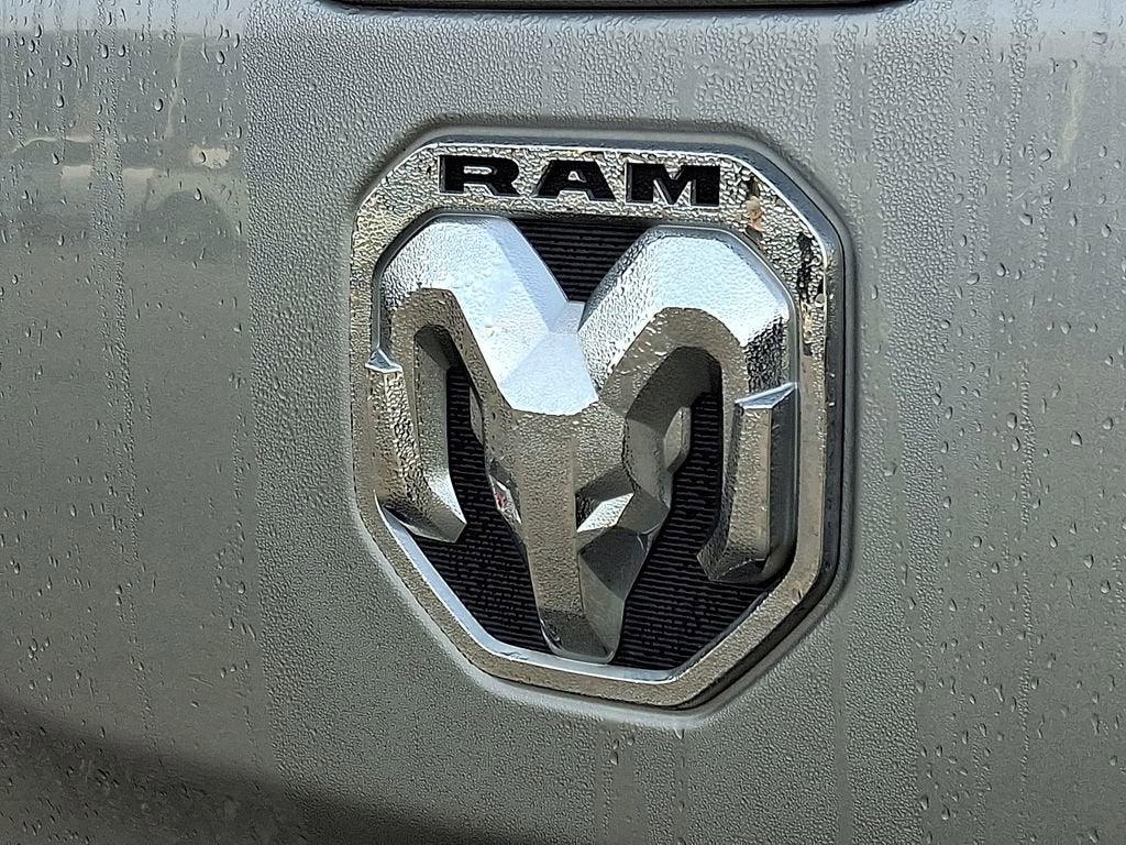 2020 RAM 1500 Big Horn Quad Cab 4x4 6'4" Box