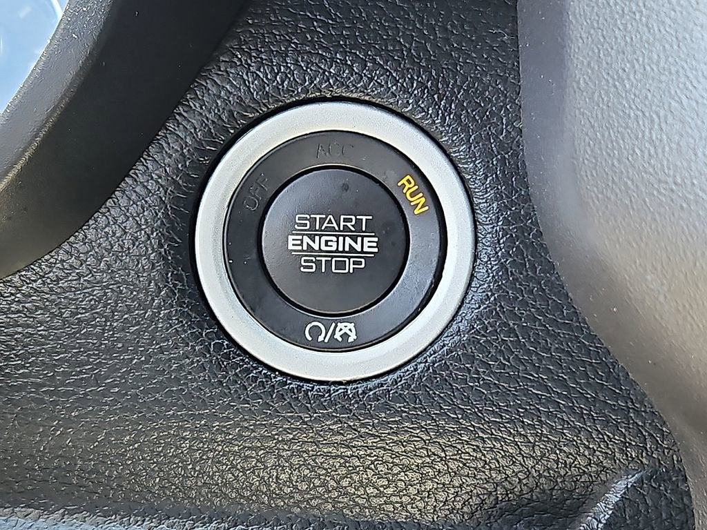 2021 RAM 1500 Big Horn Crew Cab 4x4 5'7" Box