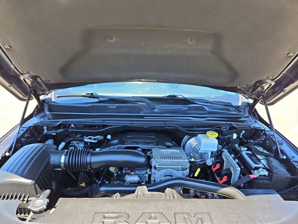 2021 RAM 1500 Big Horn Crew Cab 4x4 5'7" Box