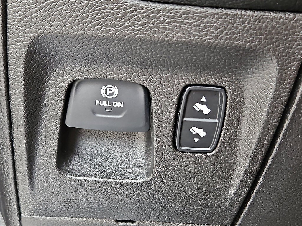 2019 RAM 1500 Big Horn/Lone Star Crew Cab 4x4 5'7" Box