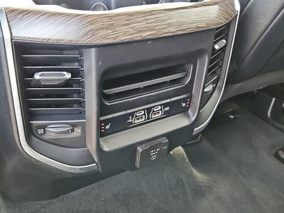 2020 RAM 1500 Laramie Crew Cab 4x4 5'7" Box