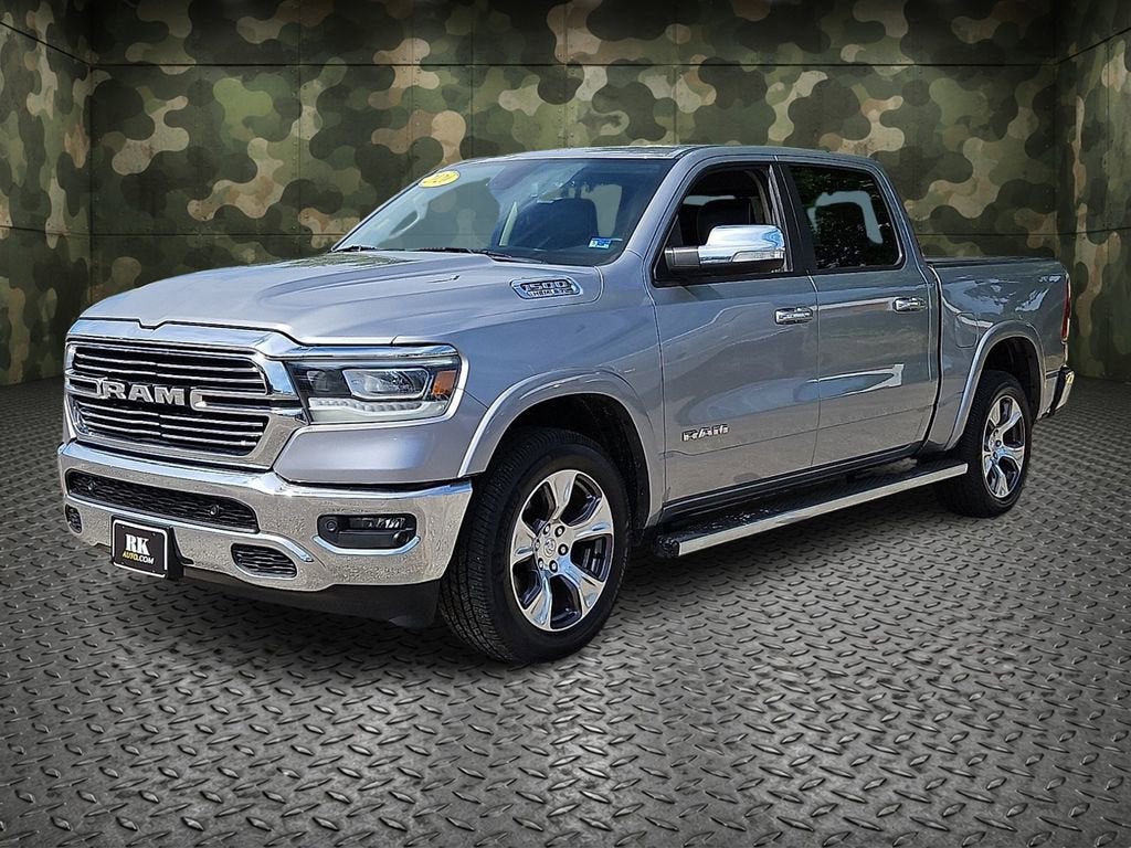 2020 RAM 1500 Laramie Crew Cab 4x4 5'7" Box