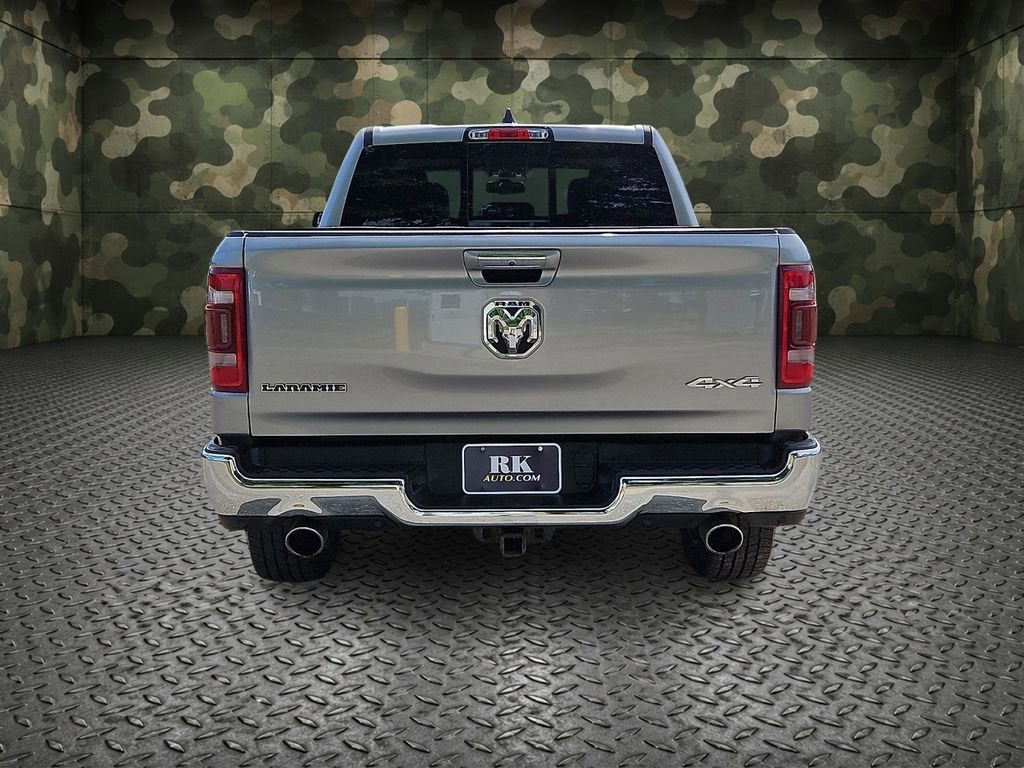2020 RAM 1500 Laramie Crew Cab 4x4 5'7" Box