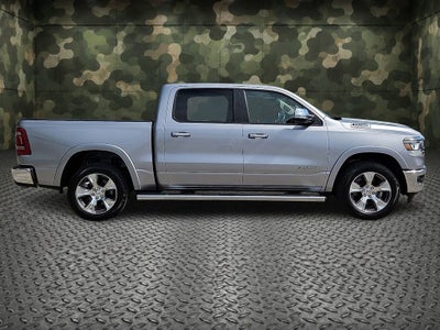 2020 RAM 1500 Laramie Crew Cab 4x4 5'7" Box