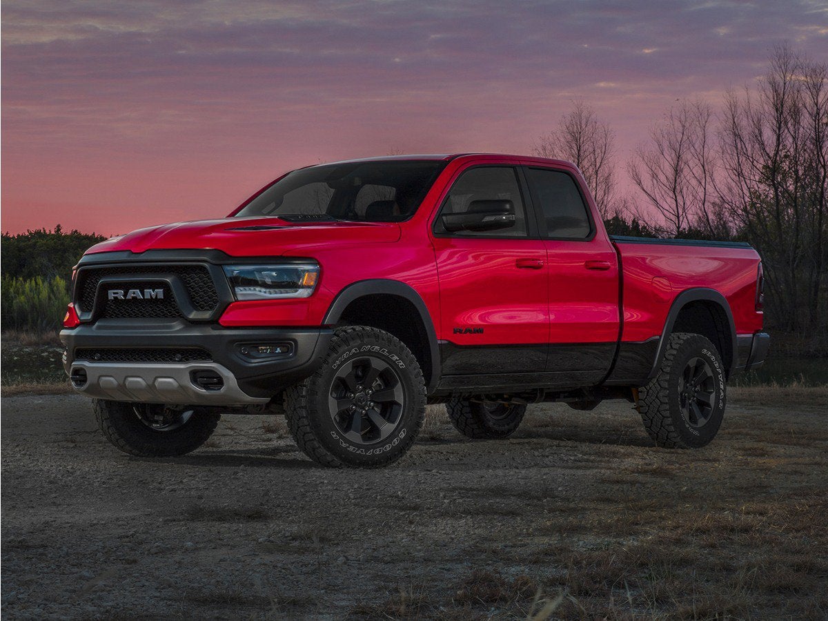 2020 RAM 1500 Laramie Crew Cab 4x4 5'7" Box