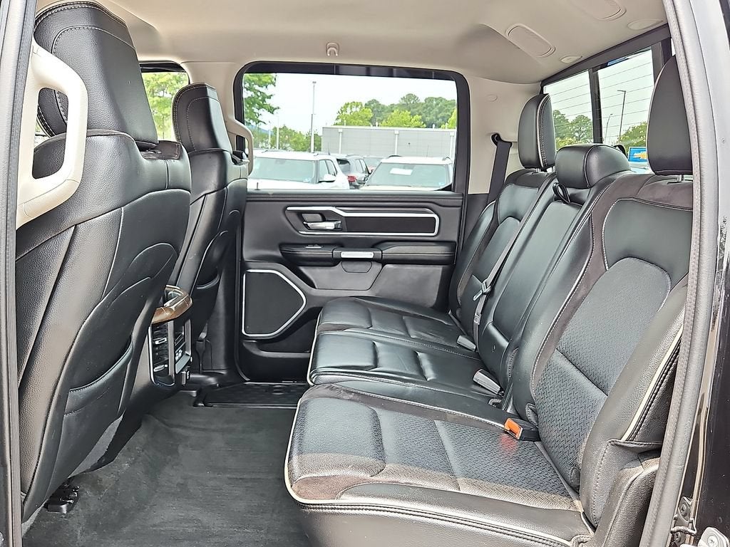 2022 RAM 1500 Laramie Crew Cab 4x4 5'7" Box