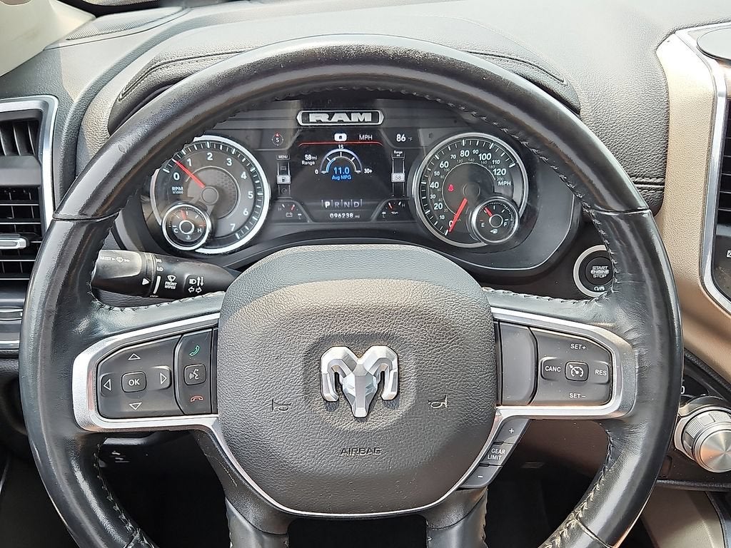 2022 RAM 1500 Laramie Crew Cab 4x4 5'7" Box