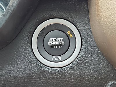 2022 RAM 1500 Laramie Crew Cab 4x4 5'7" Box