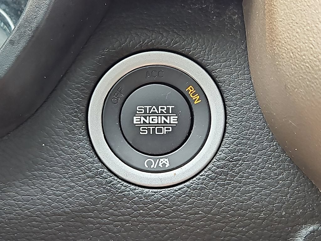 2022 RAM 1500 Laramie Crew Cab 4x4 5'7" Box