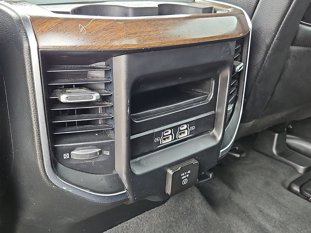 2022 RAM 1500 Laramie Crew Cab 4x4 5'7" Box
