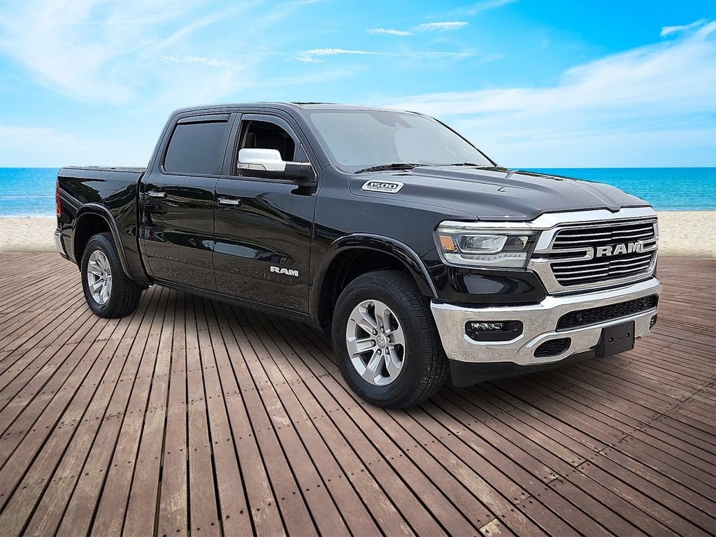 2022 RAM 1500 Laramie Crew Cab 4x4 5'7" Box