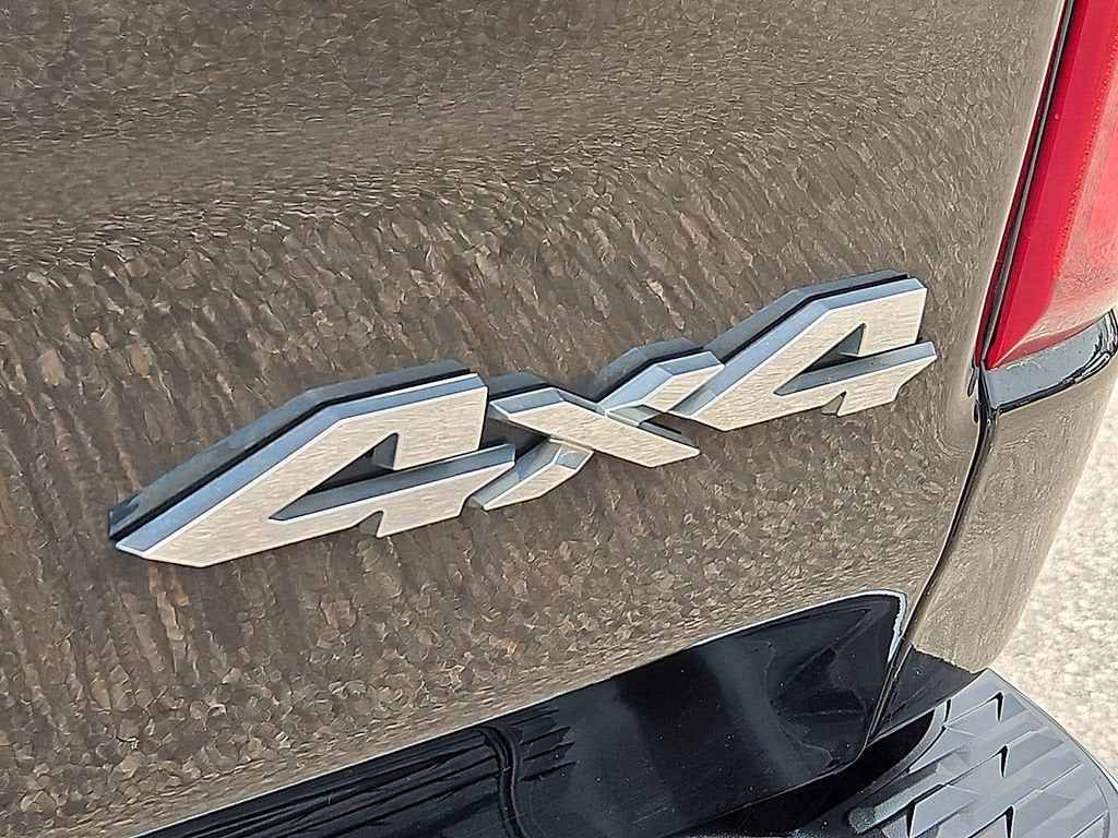 2022 RAM 1500 Laramie Crew Cab 4x4 5'7" Box