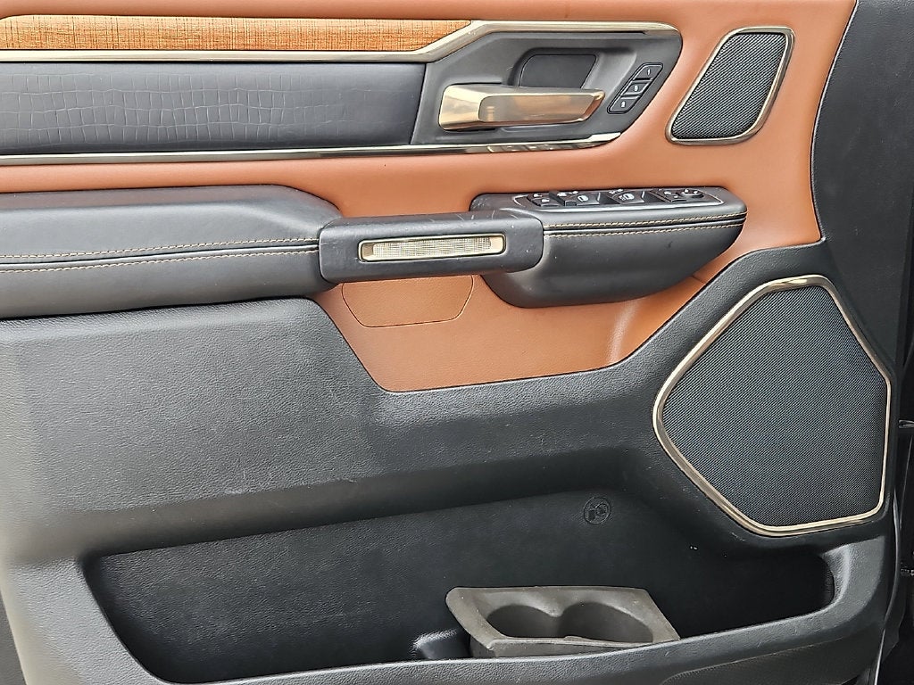 2020 RAM 1500 Laramie Longhorn Crew Cab 4x4 5'7" Box