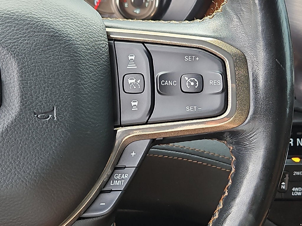 2020 RAM 1500 Laramie Longhorn Crew Cab 4x4 5'7" Box