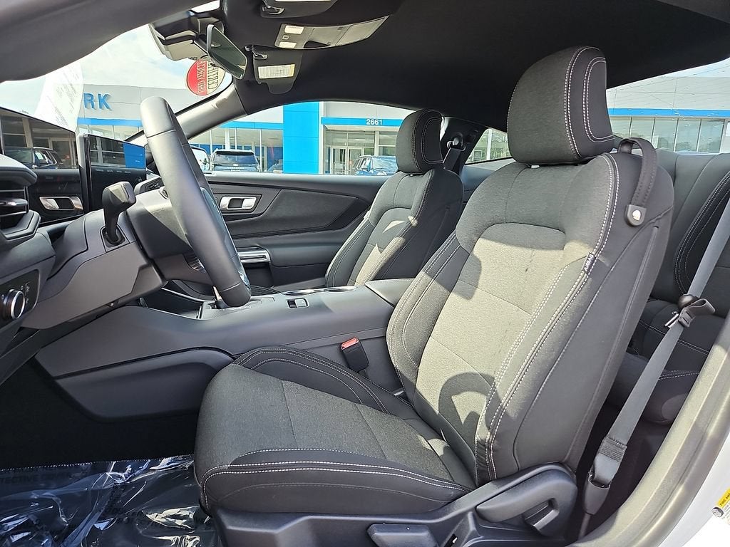 2024 Ford Mustang EcoBoost Fastback