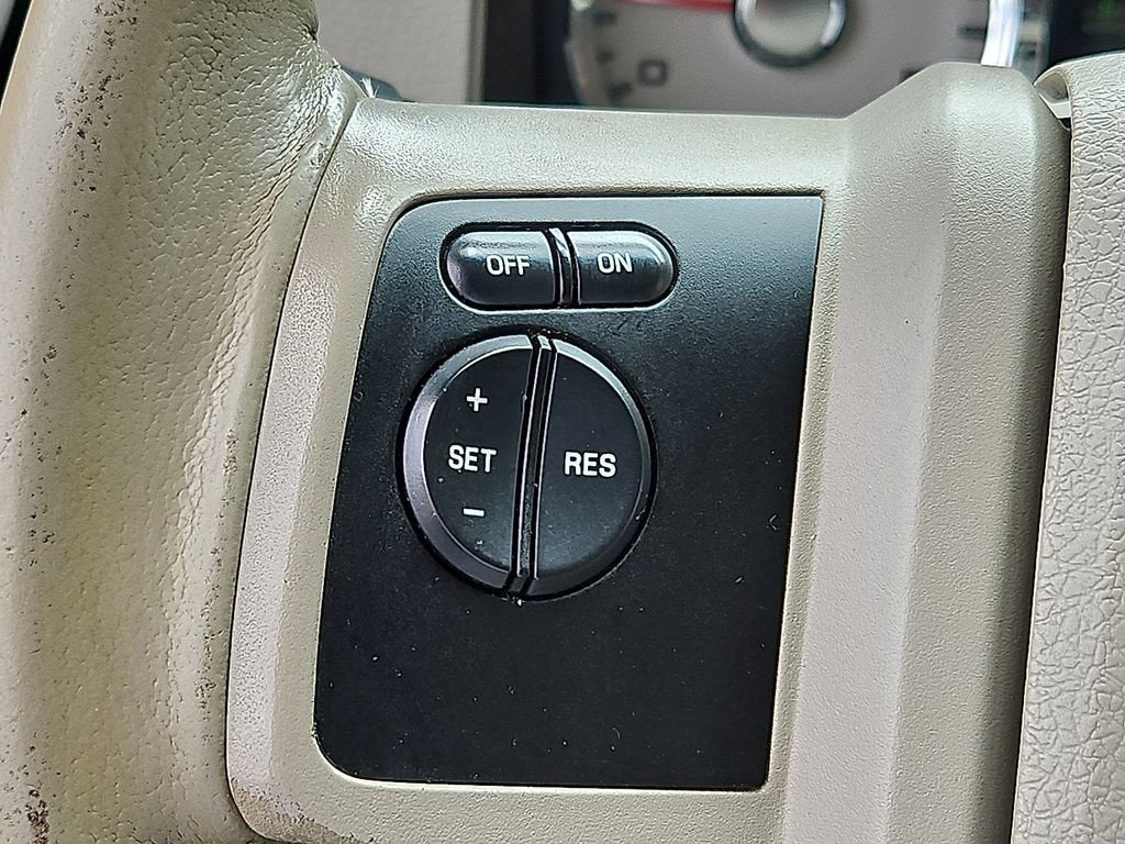 2010 Ford Super Duty F-250 SRW XL