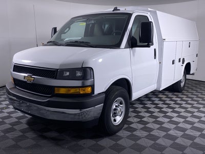 2025 Chevrolet Express Cutaway 3500 1WT