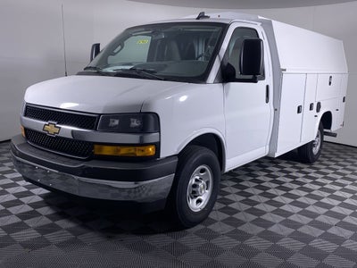 2025 Chevrolet Express Cutaway 3500 1WT