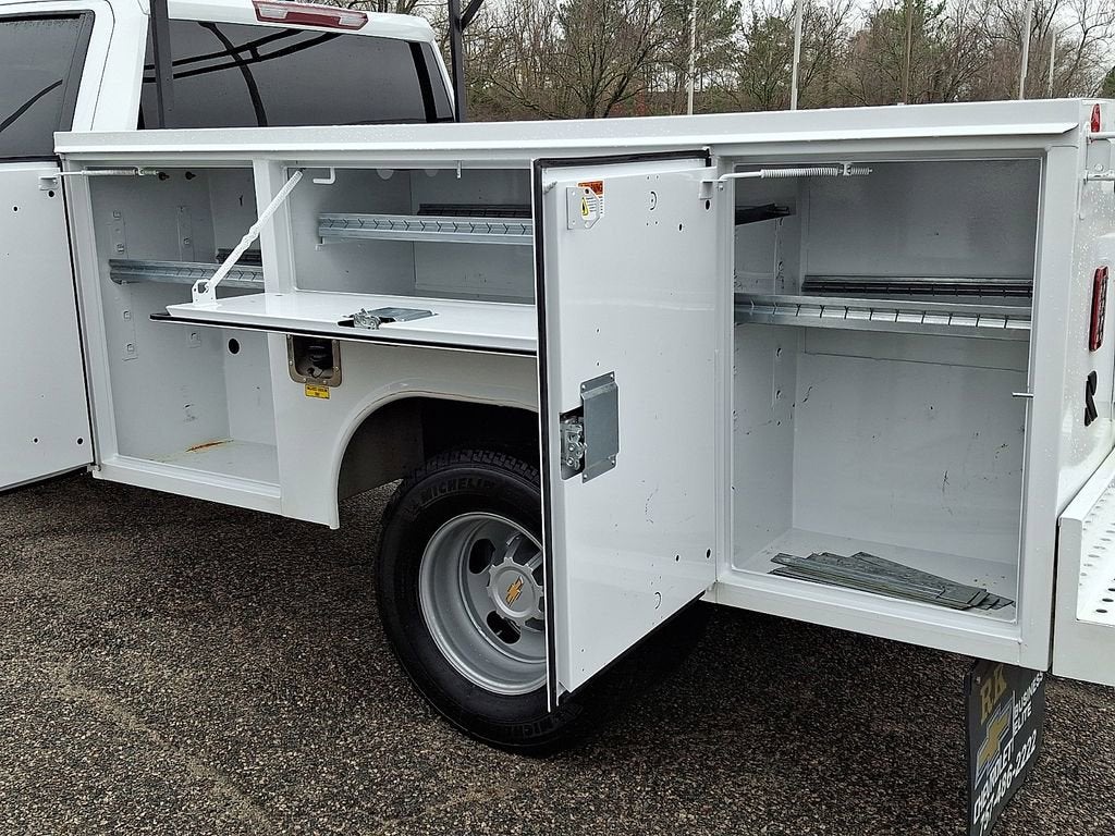 2025 Chevrolet Silverado 3500 HD Chassis Cab Work Truck