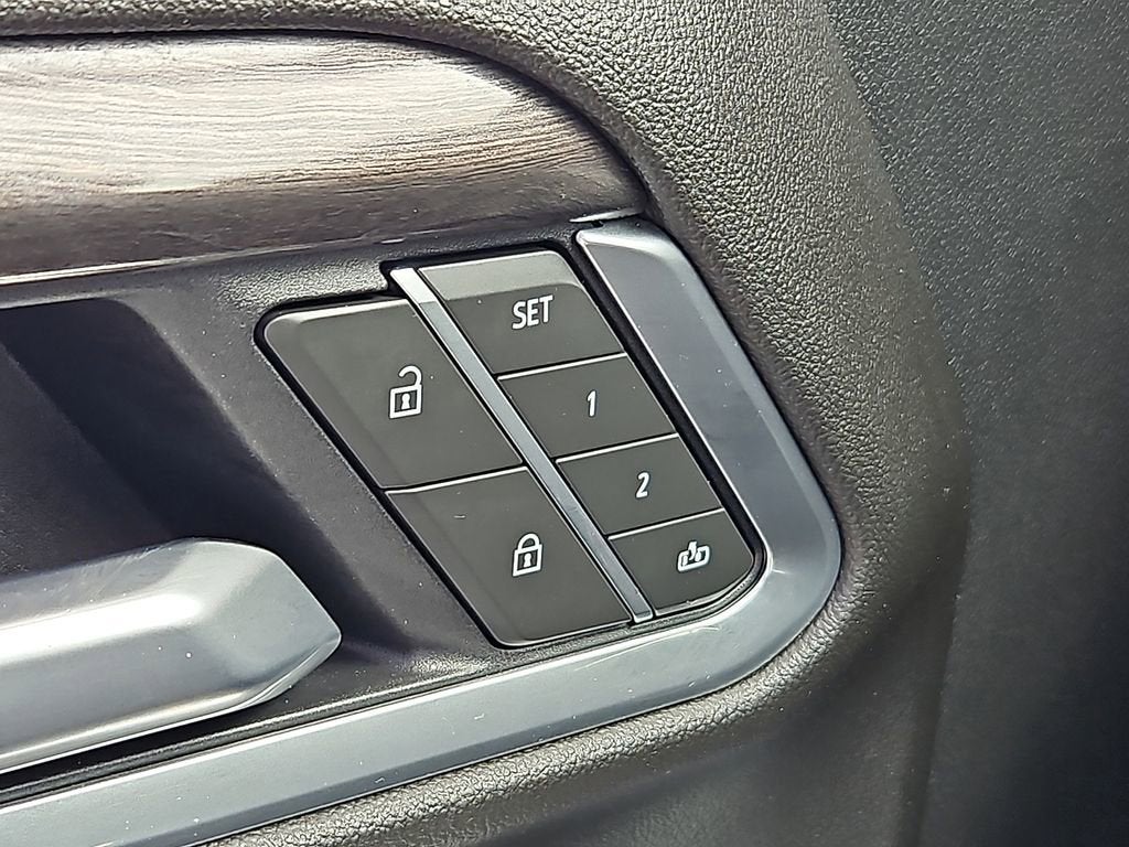 2025 Chevrolet Silverado 3500 HD LTZ DRW