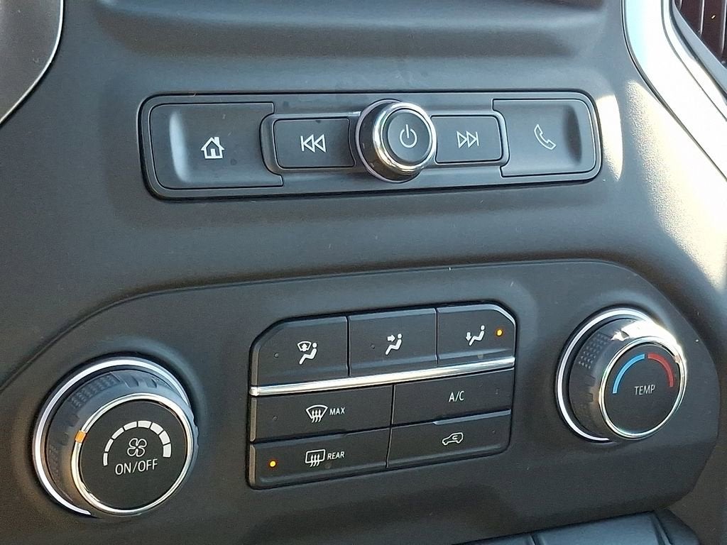 2025 Chevrolet Silverado 1500 Custom