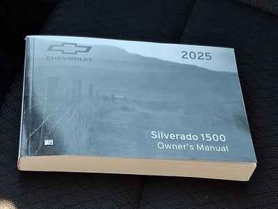 2025 Chevrolet Silverado 1500 Custom