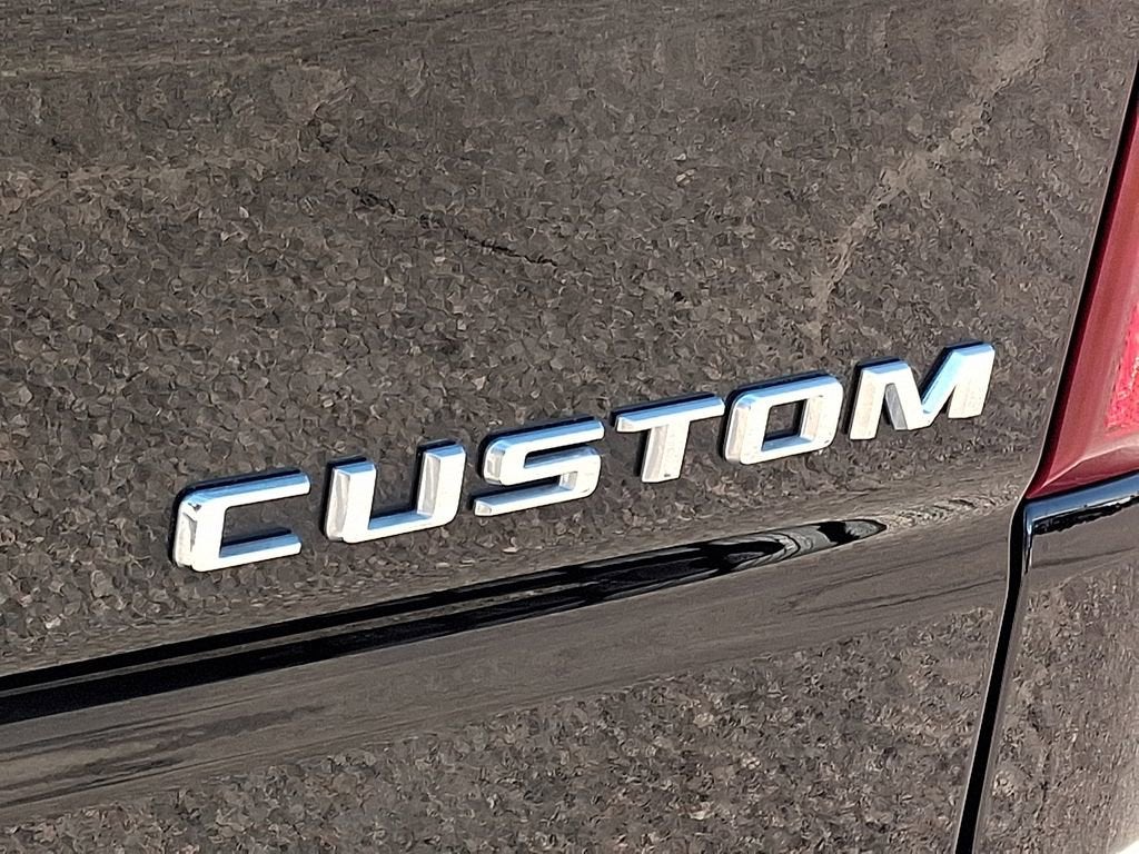 2025 Chevrolet Silverado 1500 Custom