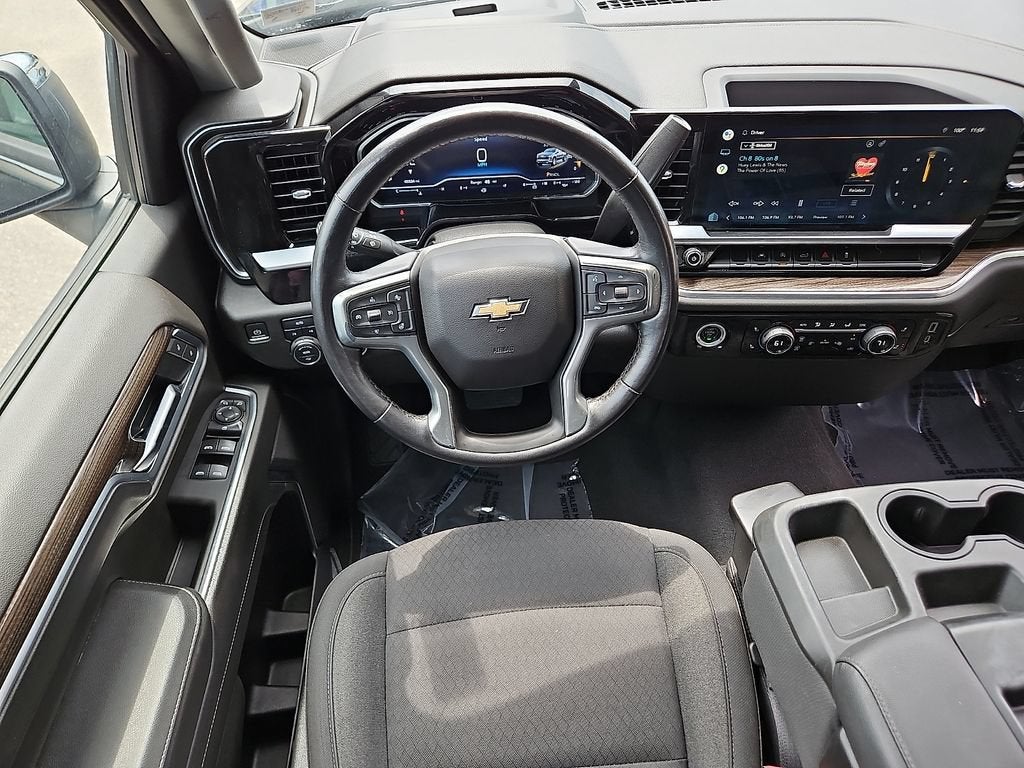 2022 Chevrolet Silverado 1500 LT (2FL)