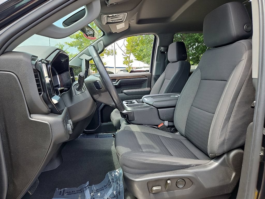 2022 Chevrolet Silverado 1500 LT (2FL)