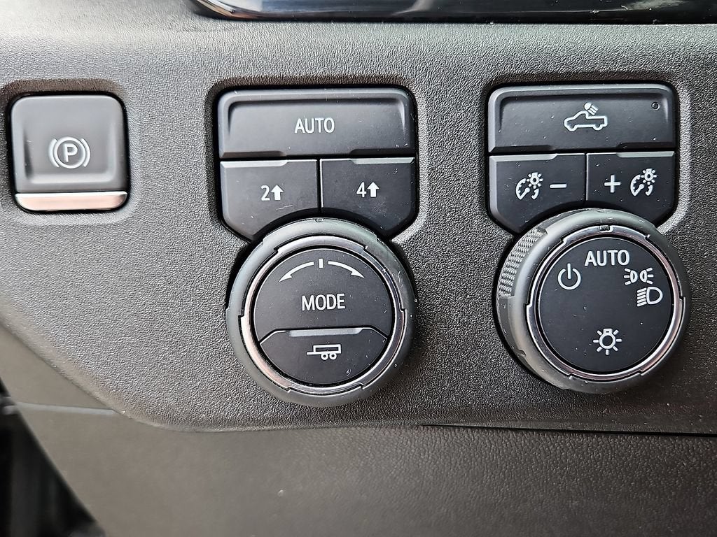 2022 Chevrolet Silverado 1500 LT (2FL)