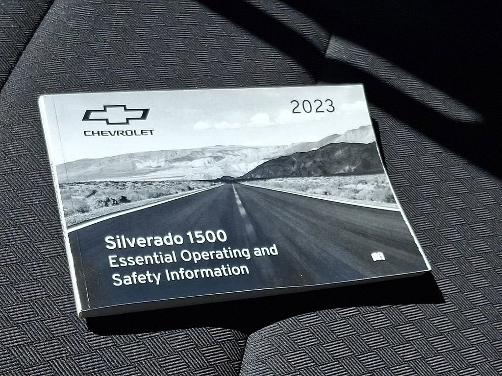 2023 Chevrolet Silverado 1500 LT (2FL)