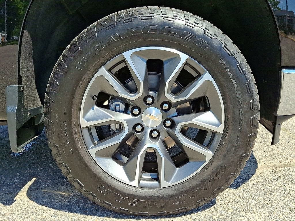 2023 Chevrolet Silverado 1500 LT (2FL)