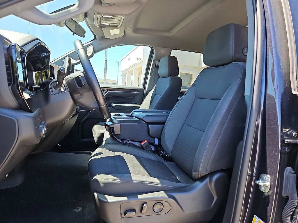 2023 Chevrolet Silverado 1500 LT - Photo 13