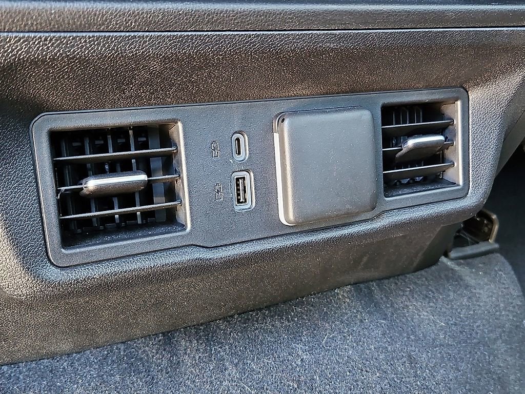 2023 Chevrolet Silverado 1500 LT - Photo 23