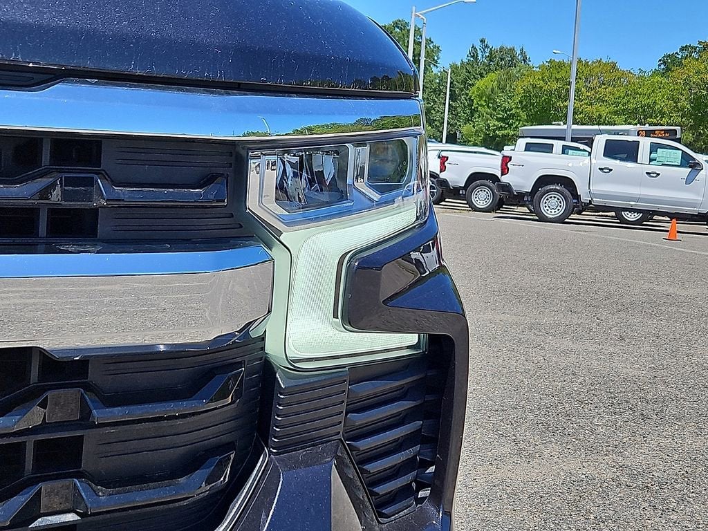 2023 Chevrolet Silverado 1500 LT - Photo 9