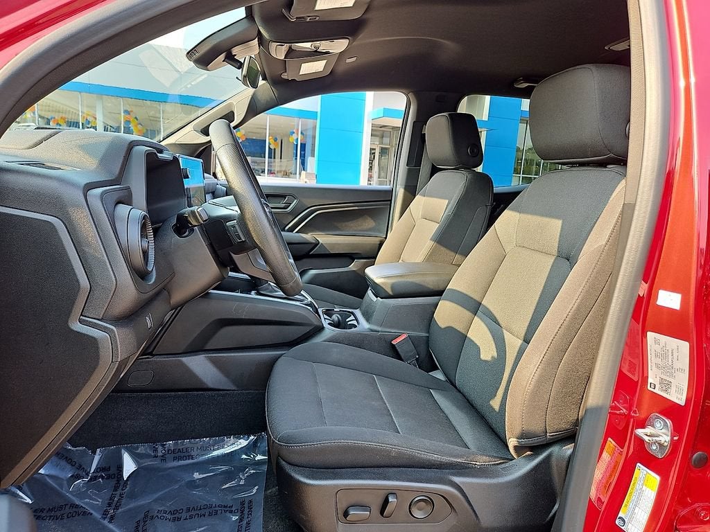 2023 Chevrolet Colorado WT