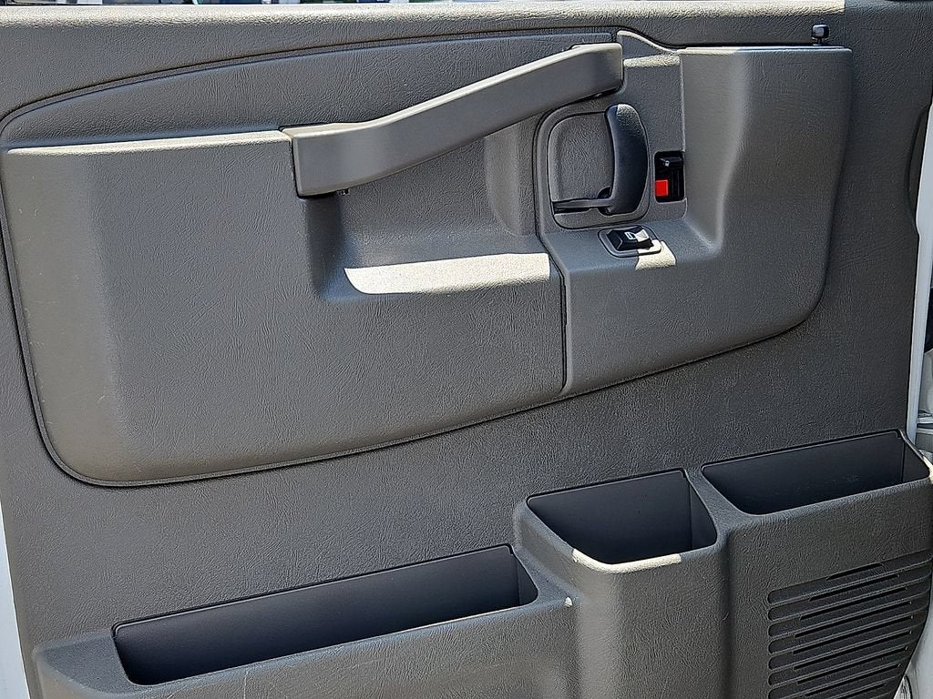 2022 Chevrolet Express Cargo 2500 WT